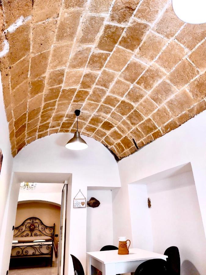 Corte Vico Palmisano Centro Storico Gallipoli Exterior foto